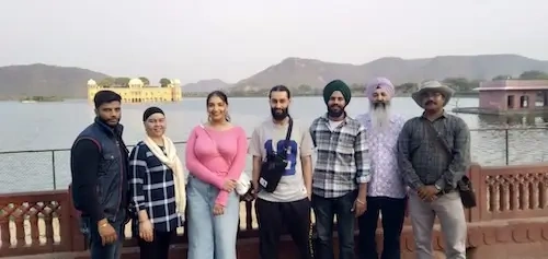 Guiding Group Tour Jalmahal