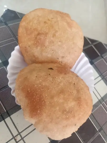Serve Kachori