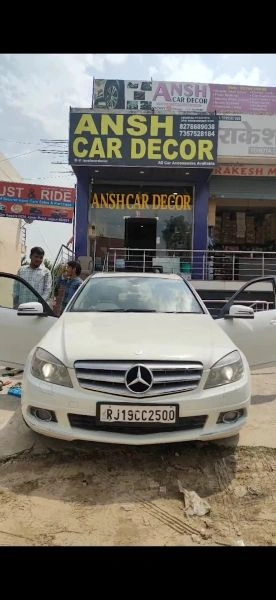 Speakers Installed In Mercedes