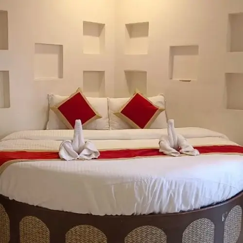 Shagun Resort Igatpuri Homeymoon Couple Room