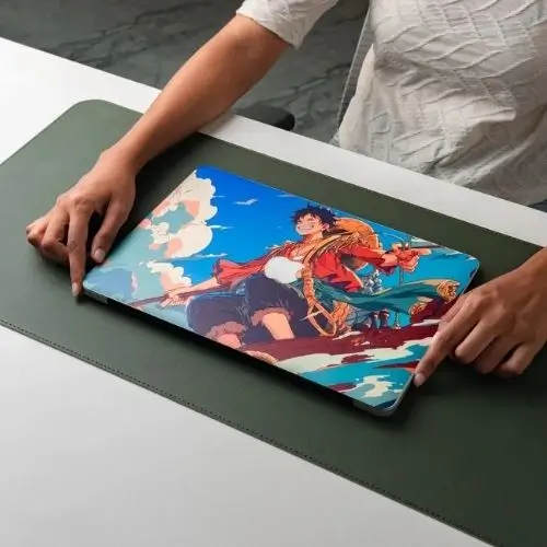 Wrapcart.com custom laptop screen